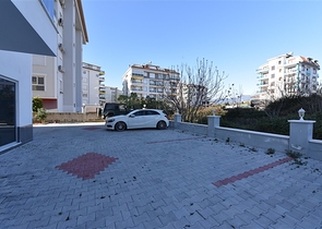 فرصة .. فرصة .. فرصة .. شقة 1+1 ضمن مجمع حديث قريب من البحر / كاستل / الانيا 