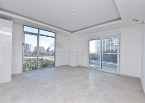 فرصة .. فرصة .. فرصة .. شقة 1+1 ضمن مجمع حديث قريب من البحر / كاستل / الانيا 