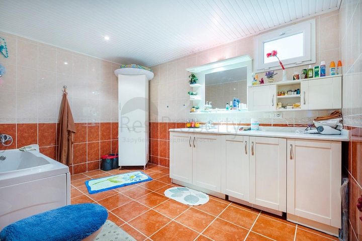 ضمن اول صف على البحر - شقة غرفتين وصالة -مفروشة - في مهموتلار / الانبا 