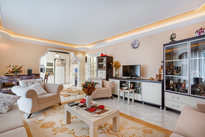 ضمن اول صف على البحر - شقة غرفتين وصالة -مفروشة - في مهموتلار / الانبا 