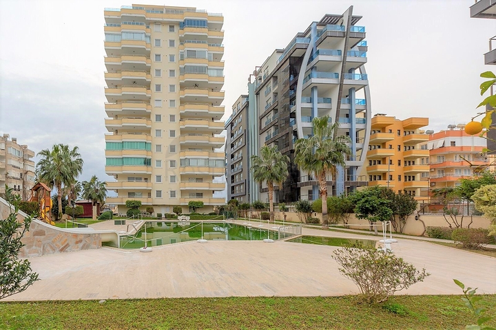 ضمن اول صف على البحر - شقة غرفتين وصالة -مفروشة - في مهموتلار / الانبا 