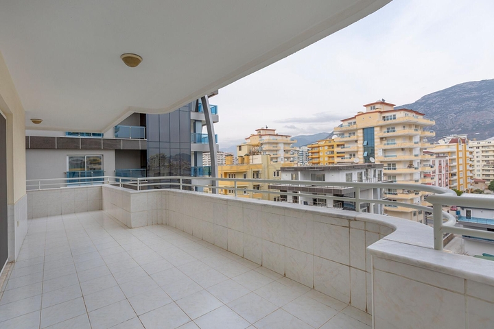 ضمن اول صف على البحر - شقة غرفتين وصالة -مفروشة - في مهموتلار / الانبا 