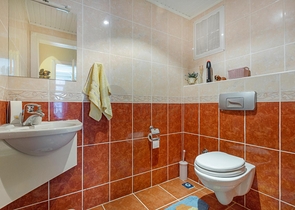 ضمن اول صف على البحر - شقة غرفتين وصالة -مفروشة - في مهموتلار / الانبا 