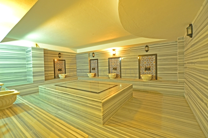 شقة غرفة وصالة - مفروشة -ضمن مجمع سكني - في مهموتلار / الانيا 