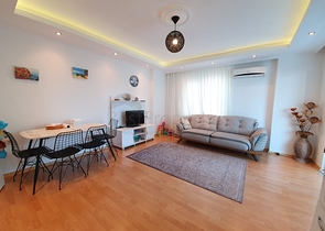 شقة غرفة وصالة - مفروشة -ضمن مجمع سكني - في مهموتلار / الانيا 