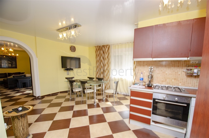 شقة واسعة  3 + 1 مع الأثاث في هورما  كونيالتي أنطاليا