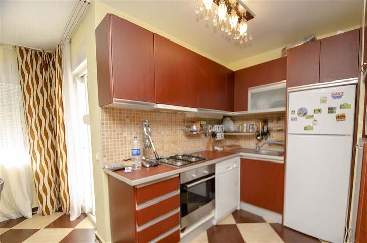 شقة واسعة  3 + 1 مع الأثاث في هورما  كونيالتي أنطاليا