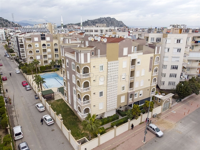 شقة واسعة  3 + 1 مع الأثاث في هورما  كونيالتي أنطاليا