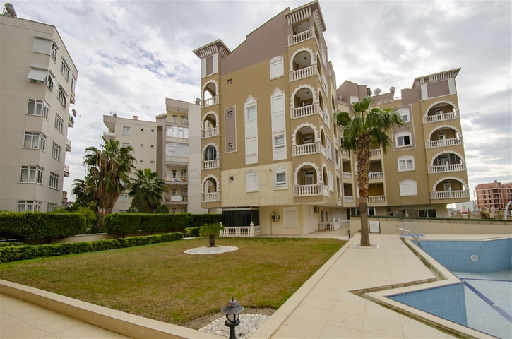 شقة واسعة  3 + 1 مع الأثاث في هورما  كونيالتي أنطاليا