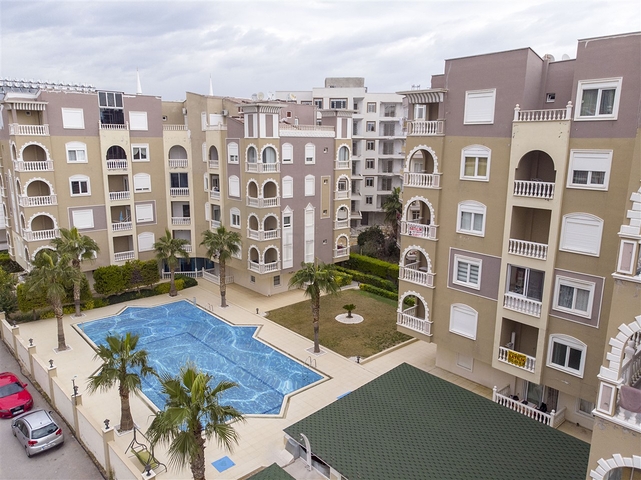 شقة واسعة  3 + 1 مع الأثاث في هورما  كونيالتي أنطاليا