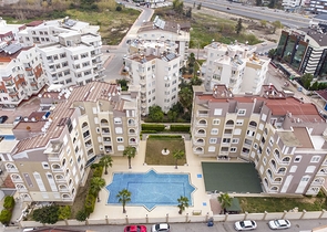 شقة واسعة  3 + 1 مع الأثاث في هورما  كونيالتي أنطاليا