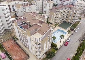 شقة واسعة  3 + 1 مع الأثاث في هورما  كونيالتي أنطاليا