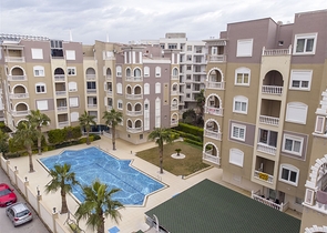 شقة واسعة  3 + 1 مع الأثاث في هورما  كونيالتي أنطاليا