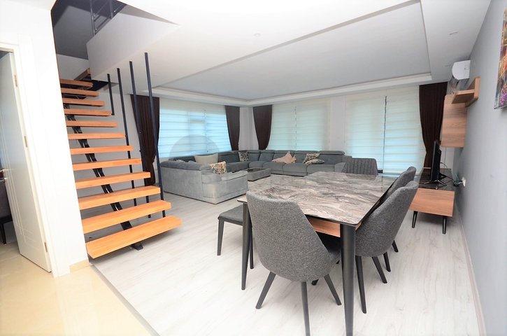 دوبلكس فاخرة - مجمع سكني حديث -قريب من الشاطئ - في كارجي جاك / الانيا 