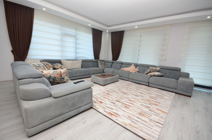 دوبلكس فاخرة - مجمع سكني حديث -قريب من الشاطئ - في كارجي جاك / الانيا 