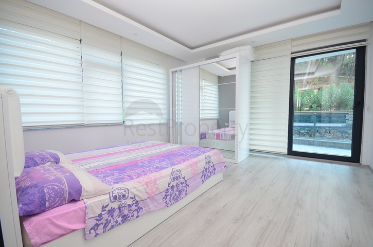 دوبلكس فاخرة - مجمع سكني حديث -قريب من الشاطئ - في كارجي جاك / الانيا 