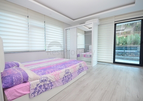 دوبلكس فاخرة - مجمع سكني حديث -قريب من الشاطئ - في كارجي جاك / الانيا 