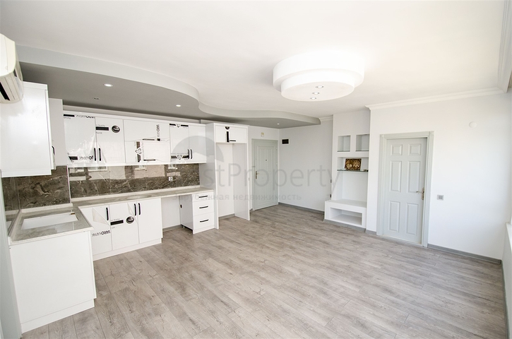 شقة بغرفة نوم واحدة في منطقة ليمان في كونيالتي