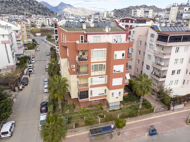 شقة بغرفة نوم واحدة في منطقة ليمان في كونيالتي