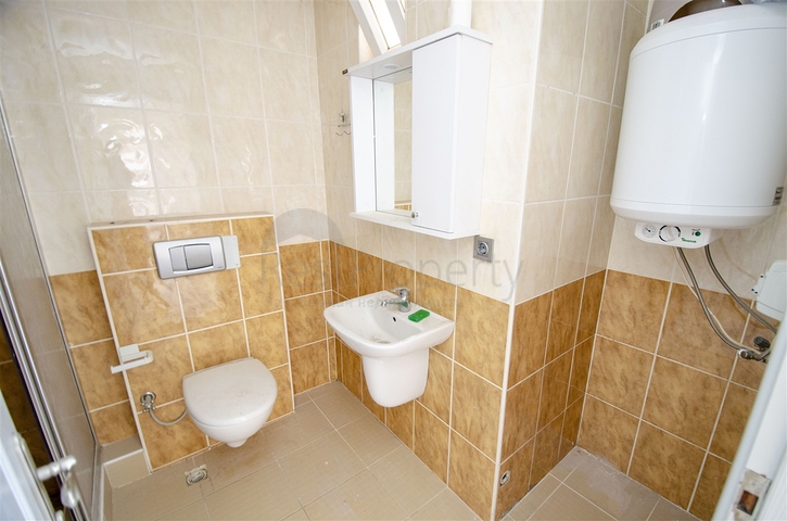 شقة بغرفة نوم واحدة في منطقة ليمان في كونيالتي