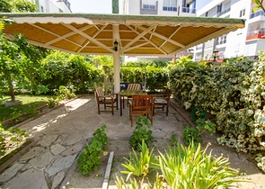 شقة بغرفة نوم واحدة في منطقة ليمان في كونيالتي