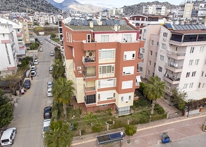 شقة بغرفة نوم واحدة في منطقة ليمان في كونيالتي