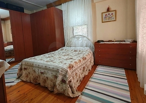 اطلالة بحر وميناء - شقة عائلية واسعة - مفروشة - في مركز الانيا 