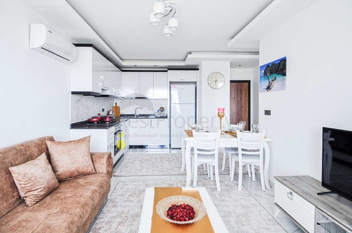 ضمن مجمع سكني حديث - شقق غرفة وصالة - مع اطلالة بحر -مهموتلار / الانيا 