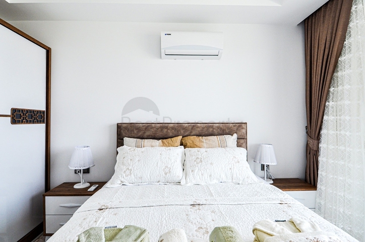 ضمن مجمع سكني حديث - شقق غرفة وصالة - مع اطلالة بحر -مهموتلار / الانيا 