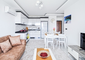 ضمن مجمع سكني حديث - شقق غرفة وصالة - مع اطلالة بحر -مهموتلار / الانيا 