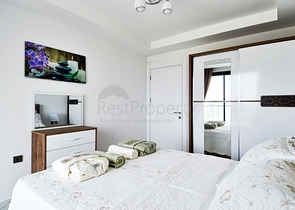 ضمن مجمع سكني حديث - شقق غرفة وصالة - مع اطلالة بحر -مهموتلار / الانيا 