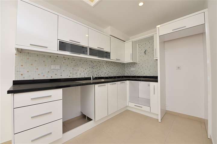 شقة غرفة وصالة - مفروشة - ضمن مجمع يضم كافة الخدمات - افسلار / الانيا  شقة غرفة وصالة - مفروشة - ضمن مجمع يضم كافة الخدمات - افسلار / الانيا