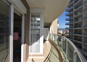 شقة تصميم غرفتين وصالة - مع الاثاث - ضمن مجمع حديث - في افسلار / الانيا 