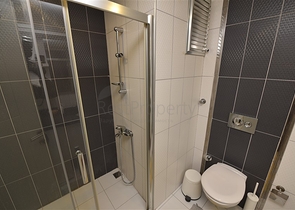 شقة تصميم غرفتين وصالة - مع الاثاث - ضمن مجمع حديث - في افسلار / الانيا 