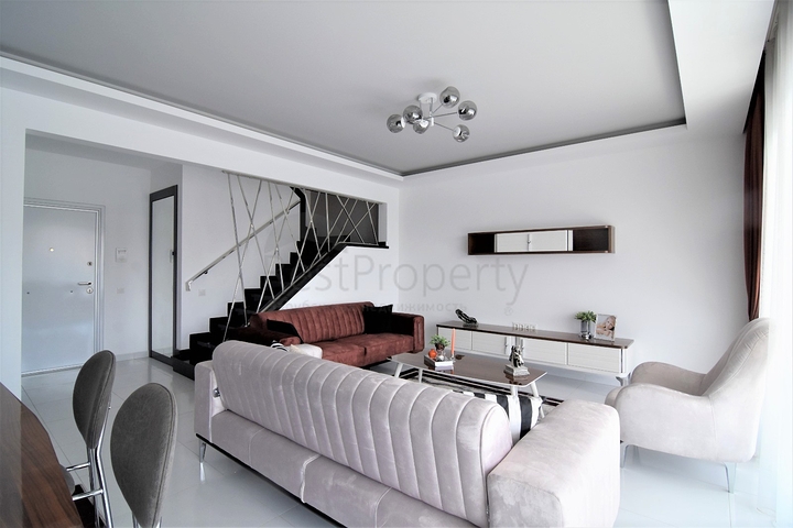 اطلالة بحر - مجمع 5 نجوم - دوبلكس 2 غرفة وصالة - في كارجي جاك / الانيا 