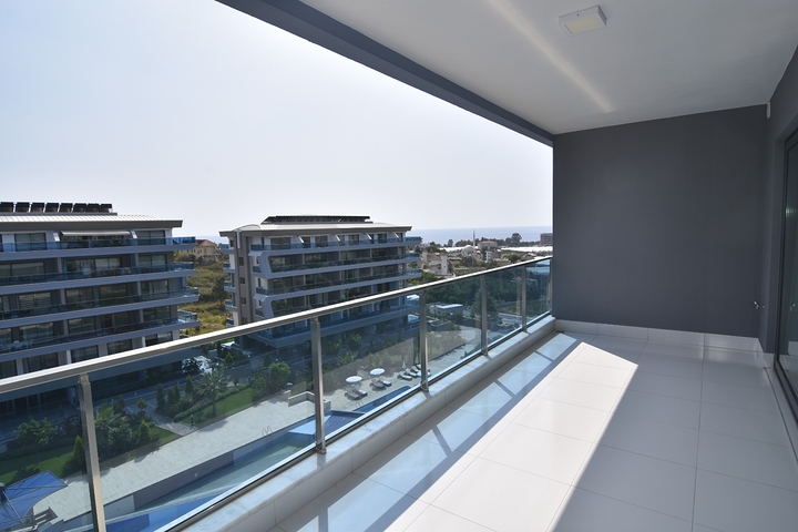 اطلالة بحر - مجمع 5 نجوم - دوبلكس 2 غرفة وصالة - في كارجي جاك / الانيا 