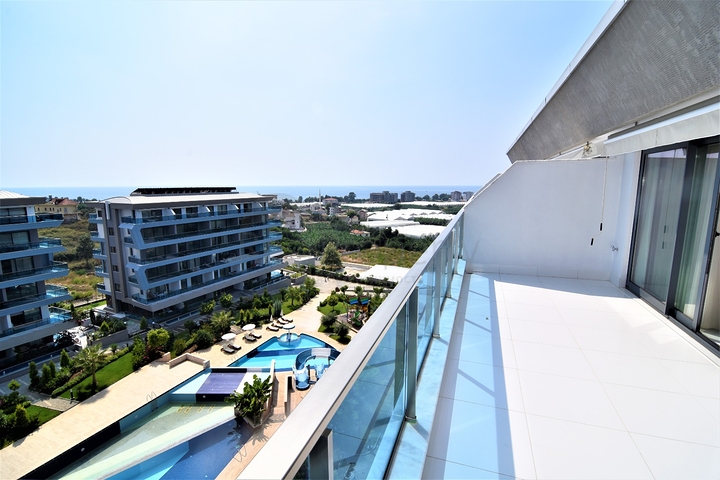 اطلالة بحر - مجمع 5 نجوم - دوبلكس 2 غرفة وصالة - في كارجي جاك / الانيا 