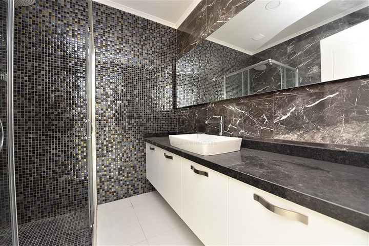 اطلالة بحر - مجمع 5 نجوم - دوبلكس 2 غرفة وصالة - في كارجي جاك / الانيا 