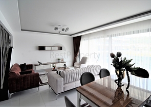 اطلالة بحر - مجمع 5 نجوم - دوبلكس 2 غرفة وصالة - في كارجي جاك / الانيا 