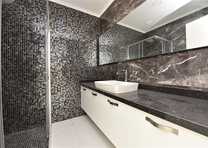 اطلالة بحر - مجمع 5 نجوم - دوبلكس 2 غرفة وصالة - في كارجي جاك / الانيا 