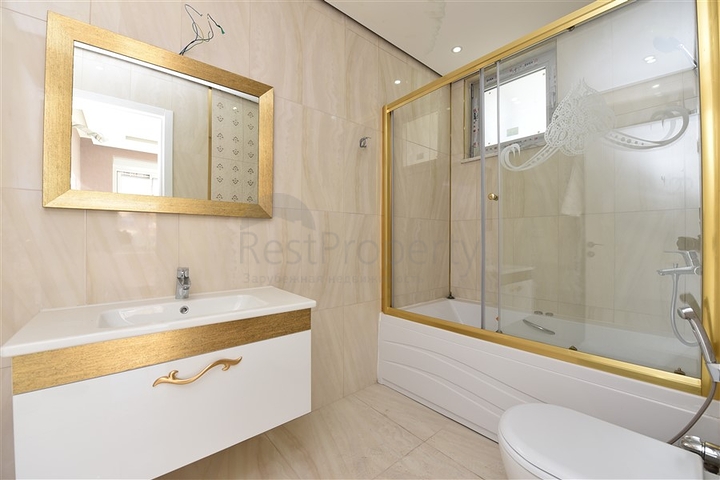 اطلالة بحر - شقة غرفتين وصالة -ضمن مجمع سكني / مهموتلار / الانيا 