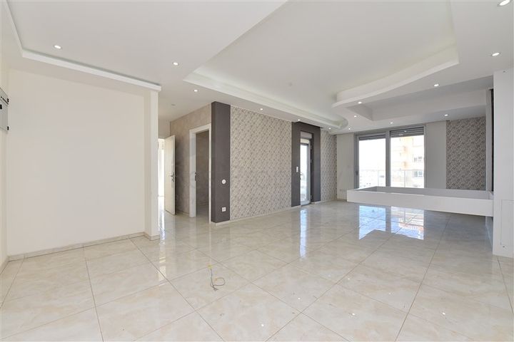 اطلالة بحر - شقة غرفتين وصالة -ضمن مجمع سكني / مهموتلار / الانيا 