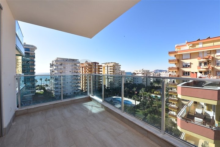 اطلالة بحر - شقة غرفتين وصالة -ضمن مجمع سكني / مهموتلار / الانيا 