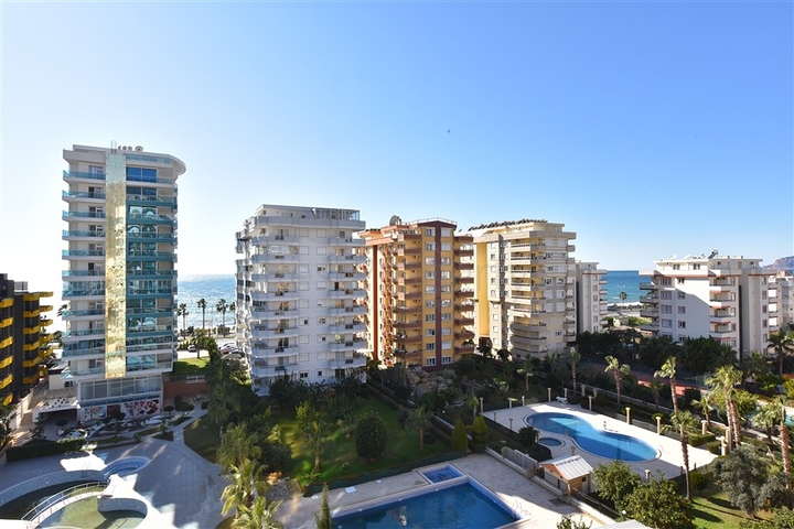 اطلالة بحر - شقة غرفتين وصالة -ضمن مجمع سكني / مهموتلار / الانيا 