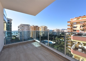 اطلالة بحر - شقة غرفتين وصالة -ضمن مجمع سكني / مهموتلار / الانيا 