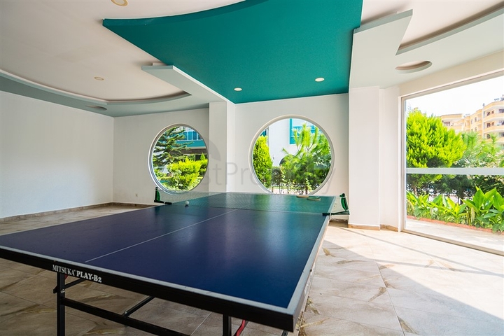 سعر منافس - شقة مؤثثة -طابق مرتفع - ضمن مجمع سكني في مهموتلار / الانيا 