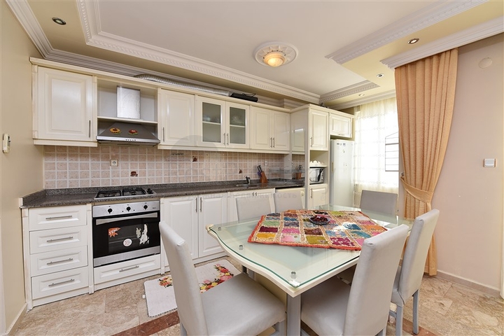 سعر مميز - شقة 3 غرف وصالة - مفروشة - ضمن منطقة حيوية / مهموتلار / الانيا 