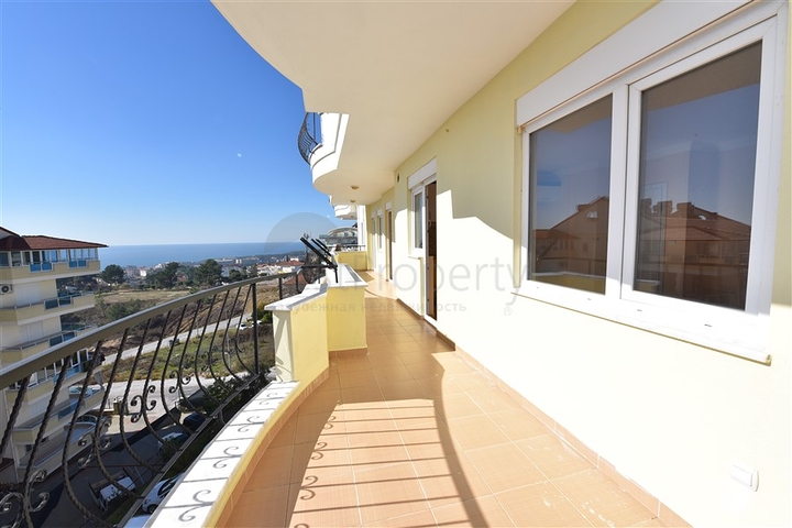 سعر منافس - اطلالة بحر - شقة 2 غرفة وصالة - في افسلار / الانيا 