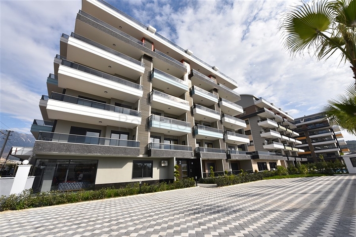 دوبلكس فاخرة - ضمن مجمع 5 نجوم - بسعر مميز - في الانيا 