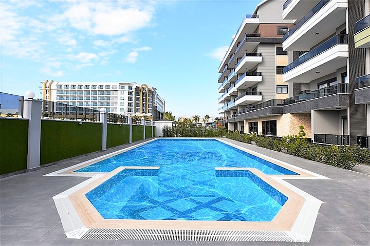 دوبلكس فاخرة - ضمن مجمع 5 نجوم - بسعر مميز - في الانيا 